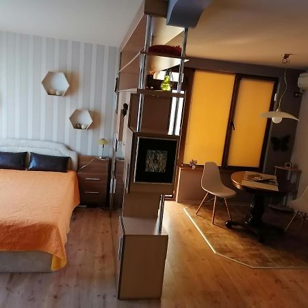 Lazur- Neben Meeresgarten Burgas Ngoại thất bức ảnh